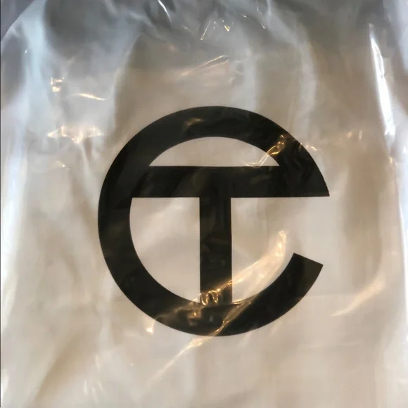 Telfar medium sage bag. Never used. - Picture 5 of 5